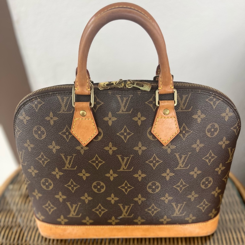 LOUIS VUITTON ALMA Monogram Handbag M51130 Serial #FL0061